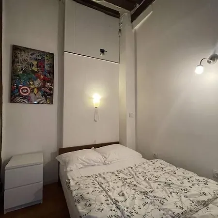 Amélie - Authentic 2br Saint-andré Des Arts Historic Courtyard *