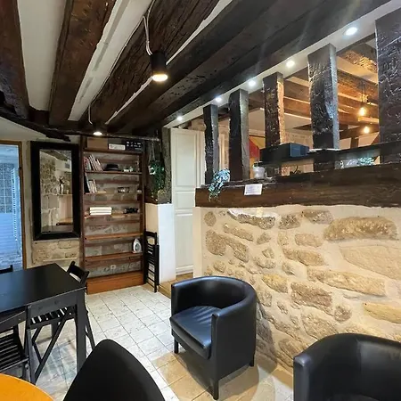 Appartamento Amélie - Authentic 2br Saint-andré Des Arts Historic Courtyard *